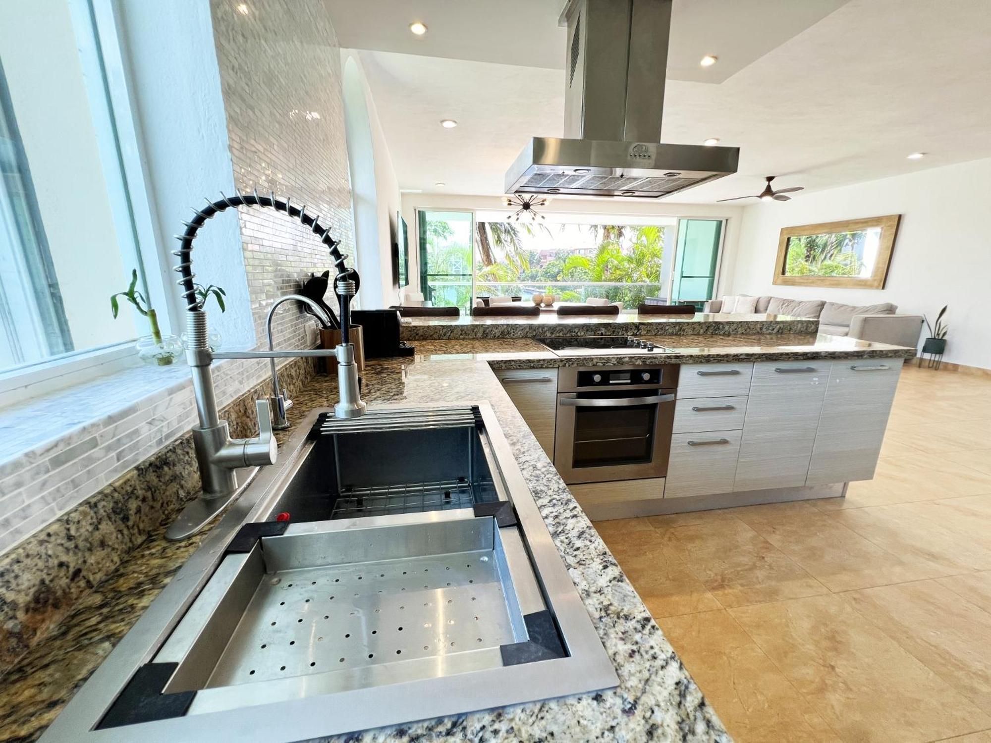 High-End Waterfront Condo At Secrets Waters Puerto Aventuras Eksteriør billede